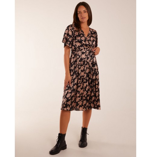 V-Neck Angel Sleeve Midi Dress V-Neck Angel Sleeve Midi Dress